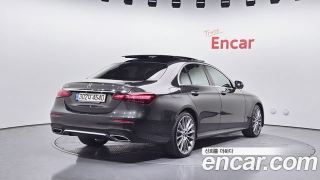 Mercedes-Benz E-Class E350 4MATIC AMG Line
