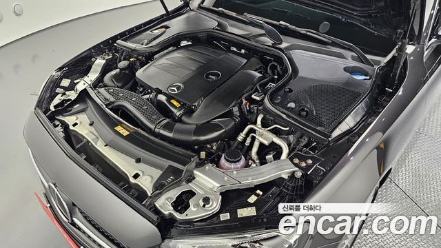 Mercedes-Benz E-Class E350 4MATIC AMG Line