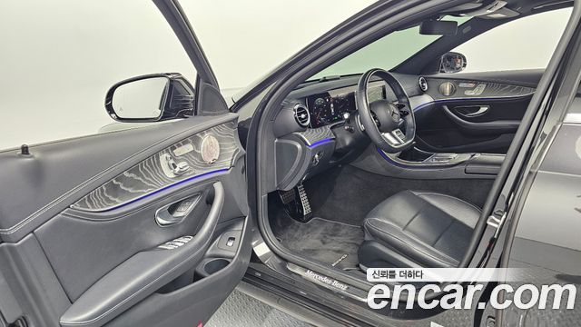Mercedes-Benz E-Class E350 4MATIC AMG Line