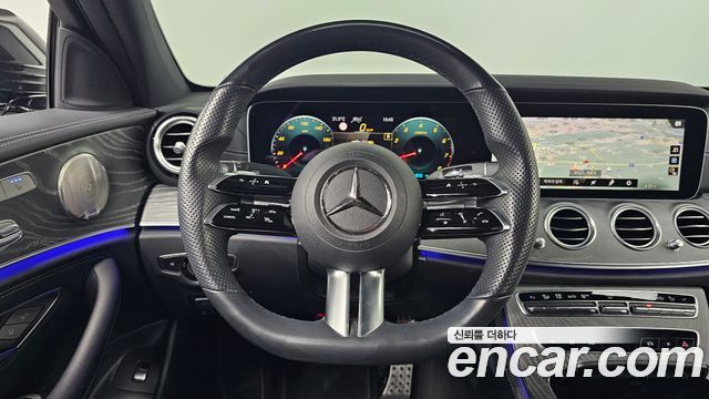 Mercedes-Benz E-Class E350 4MATIC AMG Line