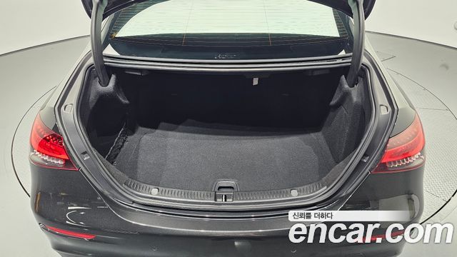 Mercedes-Benz E-Class E350 4MATIC AMG Line