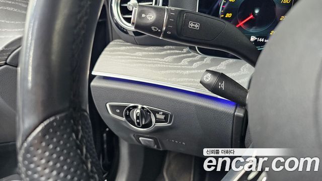 Mercedes-Benz E-Class E350 4MATIC AMG Line
