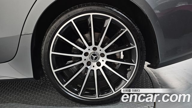 Mercedes-Benz CLS-Class CLS400d 4MATIC AMG Line