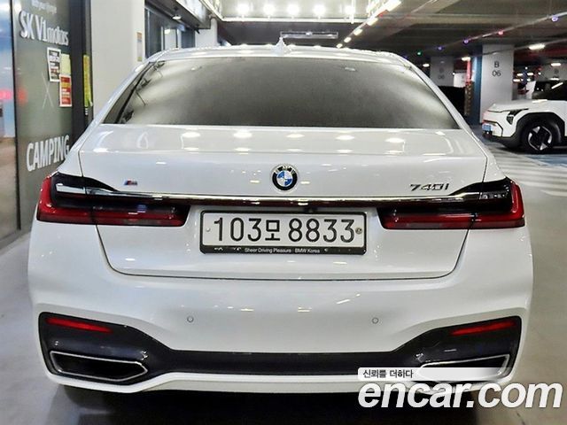 BMW 7-Series 740i M Sport