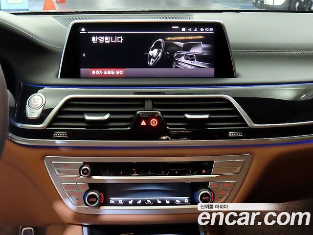 BMW 7-Series 740i M Sport