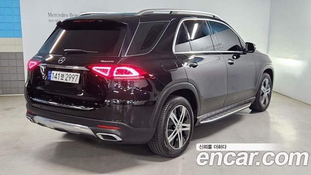 Mercedes-Benz GLE-Class GLE300d 4MATIC