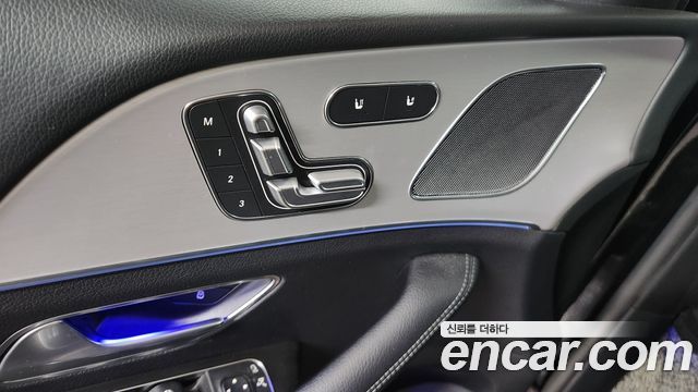 Mercedes-Benz GLE-Class GLE300d 4MATIC