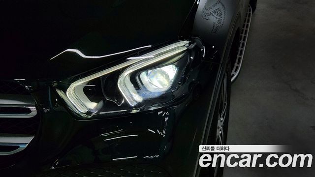 Mercedes-Benz GLE-Class GLE300d 4MATIC