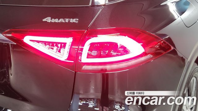 Mercedes-Benz GLE-Class GLE300d 4MATIC