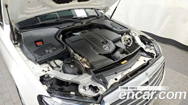 Mercedes-Benz E-Class E220d Exclusive