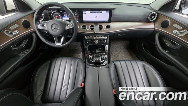 Mercedes-Benz E-Class E220d Exclusive