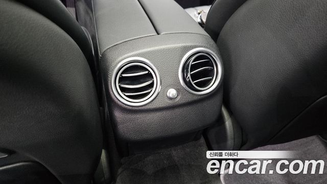 Mercedes-Benz E-Class E300 4MATIC Exclusive