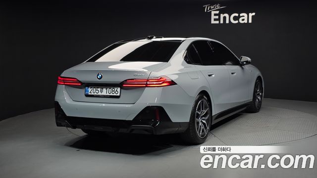 BMW 5-Series 520i M Sport