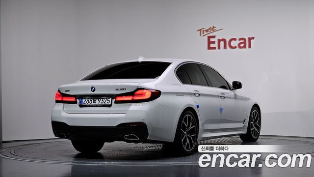 BMW 5-Series 530i xDrive M Sport Package