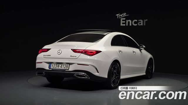 Mercedes-Benz CLA-Class CLA250 4MATIC