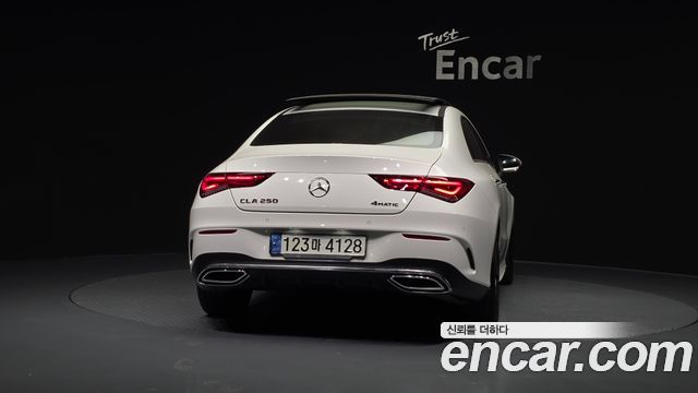Mercedes-Benz CLA-Class CLA250 4MATIC