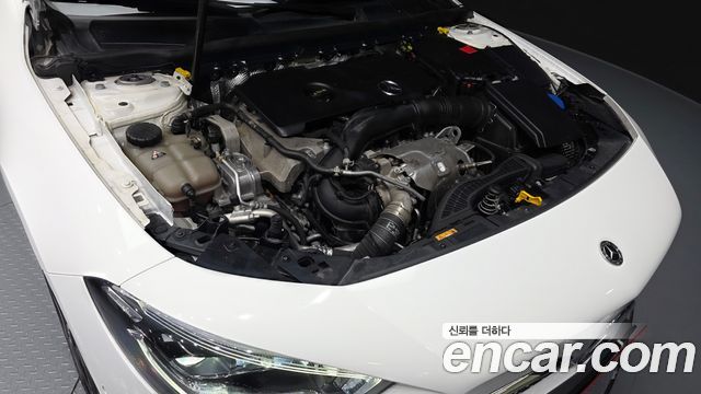 Mercedes-Benz CLA-Class CLA250 4MATIC