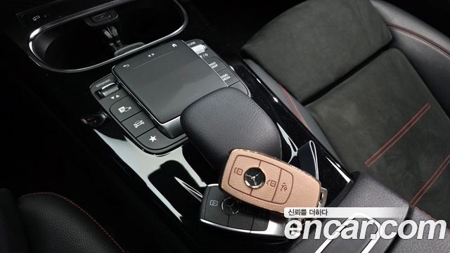 Mercedes-Benz CLA-Class CLA250 4MATIC