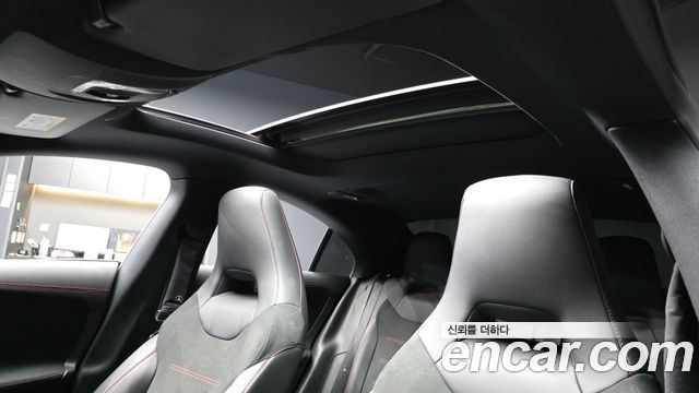 Mercedes-Benz CLA-Class CLA250 4MATIC