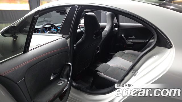 Mercedes-Benz CLA-Class CLA250 4MATIC