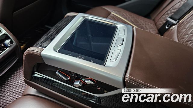 BMW 7-Series 745e iPerformance M Sport