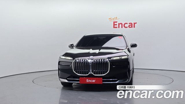 BMW 7-Series 740i sDrive Design Pure Excellence