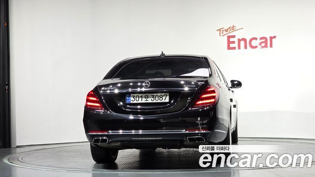 Mercedes-Benz S-Class Maybach S600