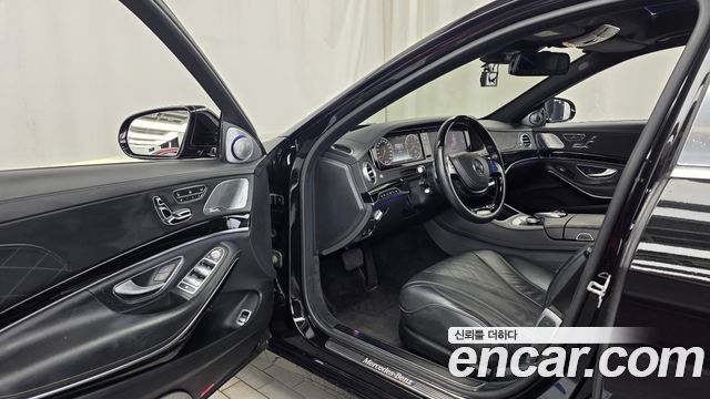 Mercedes-Benz S-Class Maybach S600
