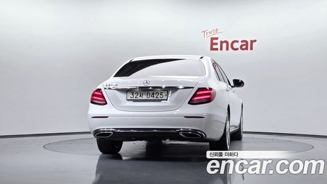 Mercedes-Benz E-Class E220d Avantgarde