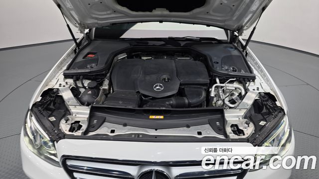 Mercedes-Benz E-Class E220d Avantgarde