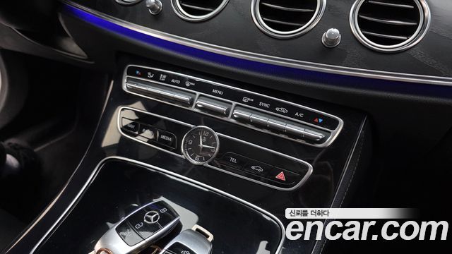 Mercedes-Benz E-Class E220d Avantgarde