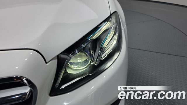 Mercedes-Benz E-Class E220d Avantgarde