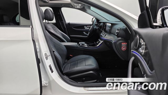 Mercedes-Benz E-Class E220d Avantgarde