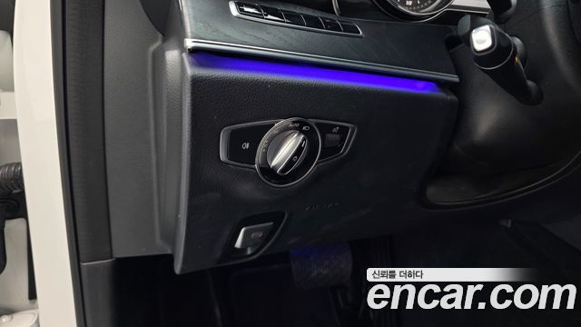 Mercedes-Benz E-Class E220d Avantgarde