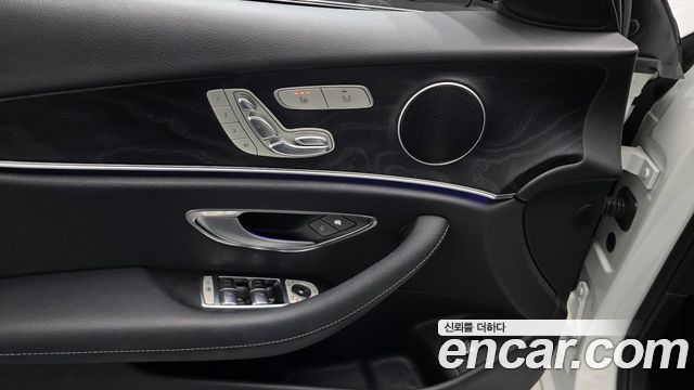 Mercedes-Benz E-Class E220d Avantgarde