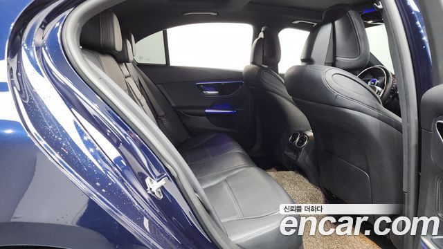 Mercedes-Benz C-Class C200 4MATIC Avantgarde