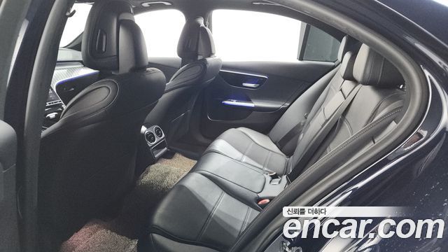 Mercedes-Benz C-Class C200 4MATIC Avantgarde
