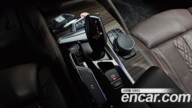 BMW 5-Series 520d Luxury Plus