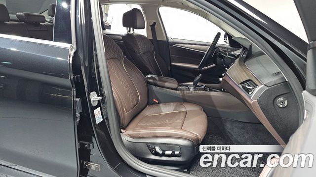 BMW 5-Series 520d Luxury Plus