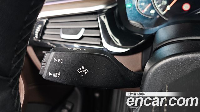 BMW 5-Series 520d Luxury Plus