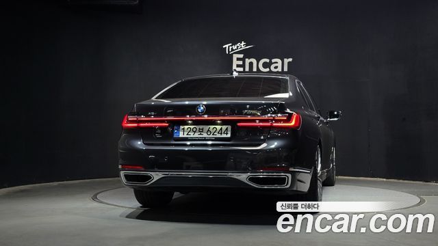 BMW 7-Series 730d xDrive Design Pure Excellence