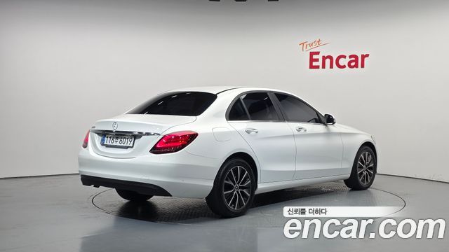 Mercedes-Benz C-Class C200