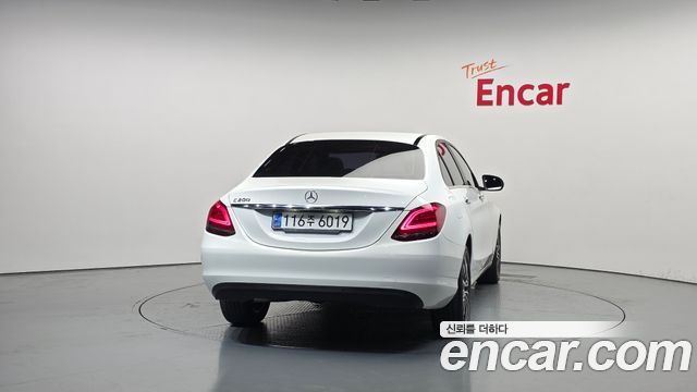 Mercedes-Benz C-Class C200