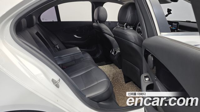 Mercedes-Benz C-Class C200