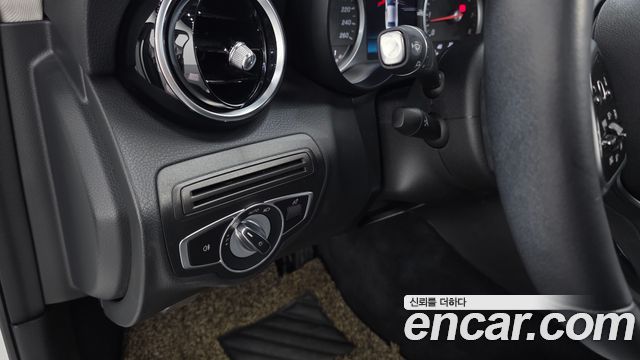 Mercedes-Benz C-Class C200
