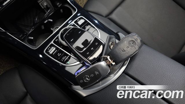 Mercedes-Benz C-Class C200