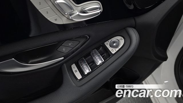 Mercedes-Benz C-Class C200