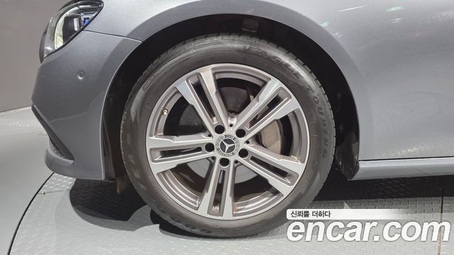 Mercedes-Benz E-Class E350 4MATIC Avantgarde