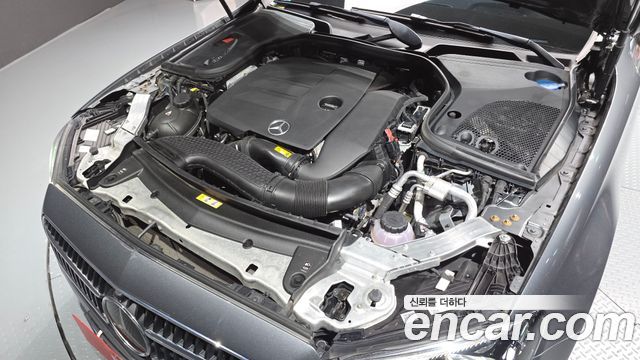 Mercedes-Benz E-Class E350 4MATIC Avantgarde