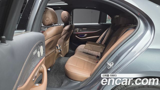 Mercedes-Benz E-Class E350 4MATIC Avantgarde